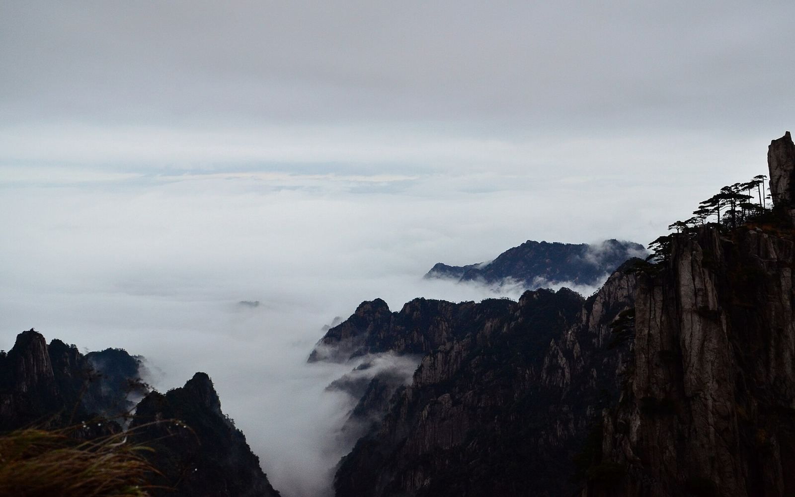 Huangshan, The Yellow Mountain: granite peaks, pines, seas of cloud, and Hui villages